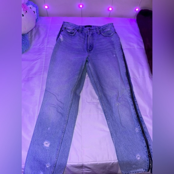 ~Straight Leg Jeans~ - Picture 1 of 6